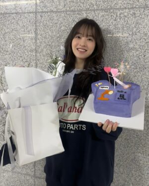 Park Bo-young Instagram - 따뜻했던 조명가게✨👋