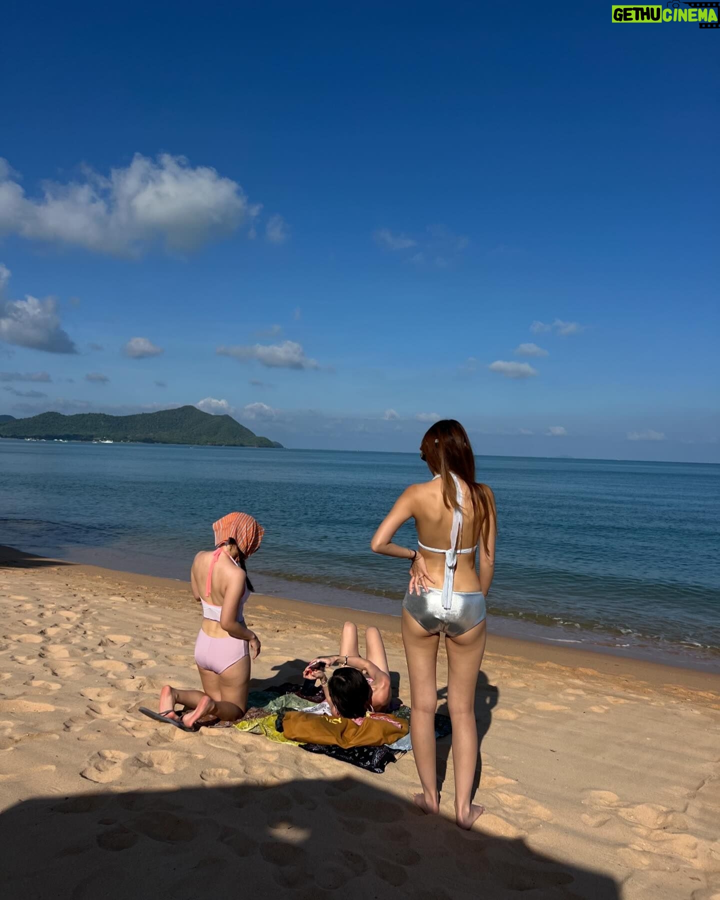 Keerati Mahapreukpong Instagram - Hi summer , 👀 💙🌴🌞💕