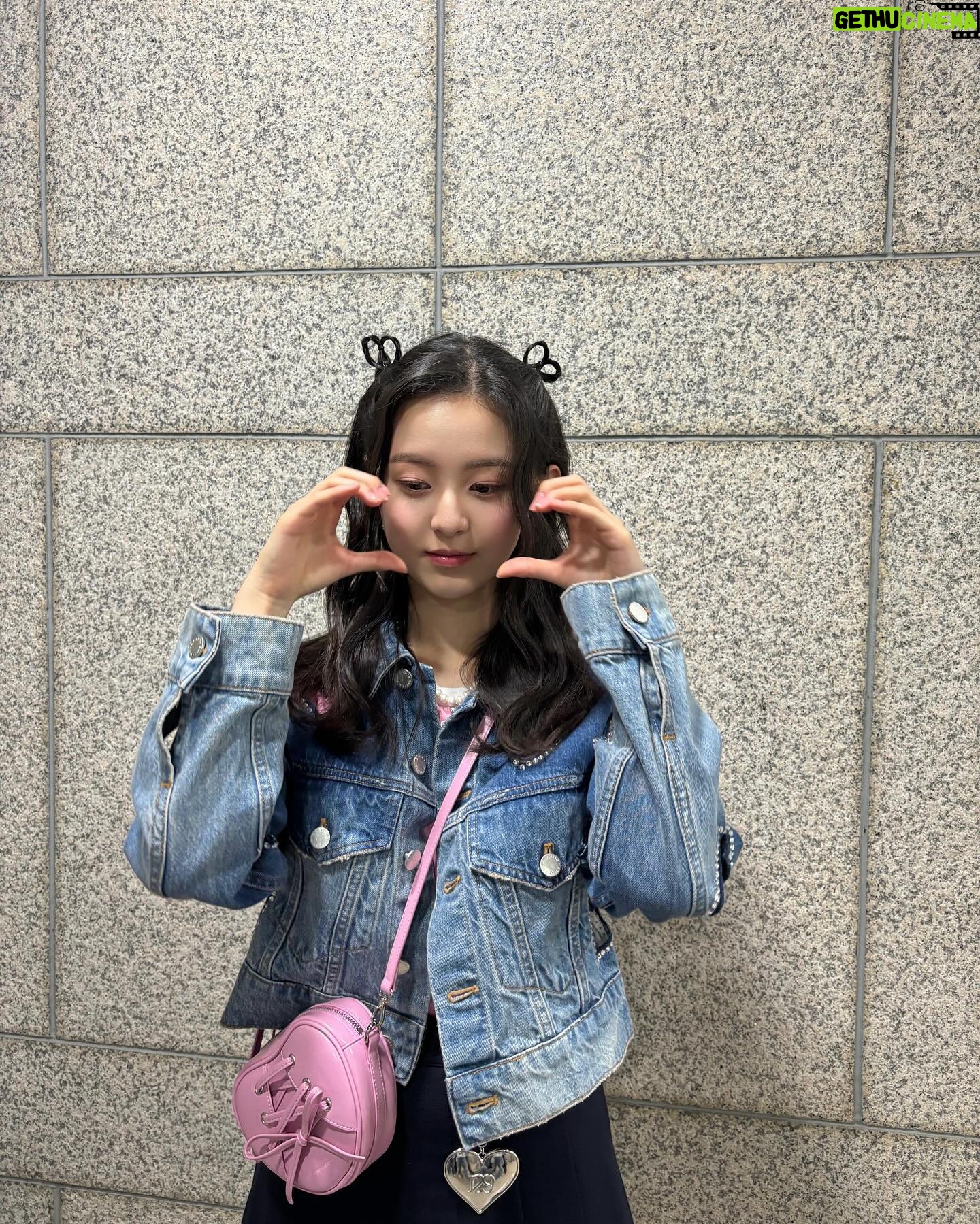 Park Ji-hu Instagram - ννΈ μ²μ§ πππ«Άπ»β€οΈβπ₯π