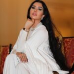 Lamitta Frangieh Instagram – Dubai Nights πβ¨
Outfit @musedboutique
πΈ @se3aphotography
Makeup @lasirenegroup
@palazzoversacedubai
.
.
#dubainight #lamittafrangieh #palazzoversacedubai #brunette #iconic #ladyinwhite