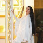 Lamitta Frangieh Instagram – Dubai Nights 🌙✨
Outfit @musedboutique
📸 @se3aphotography
Makeup @lasirenegroup
@palazzoversacedubai
.
.
#dubainight #lamittafrangieh #palazzoversacedubai #brunette #iconic #ladyinwhite