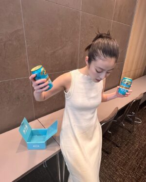 Mio Imada Instagram - 🍺
最近広角で撮るのが流行ってるらしい。