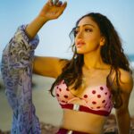 Khushali Kumar Instagram - A bit of pink and polka dots can never go wrong.  A happy feel & trend you’ll see a lot this summer ☀️🩷🏖️
 #SummerIsHere #PolkaDot #Fashion