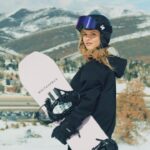 Kinsey Wolanski Instagram - Another snowboard video because I am having way too much fun, any tips for me and my form? 

#snowboard #snowboarding #snowday #snowsnowsnow #adventure #trending #viral #viralvideos #viralreels