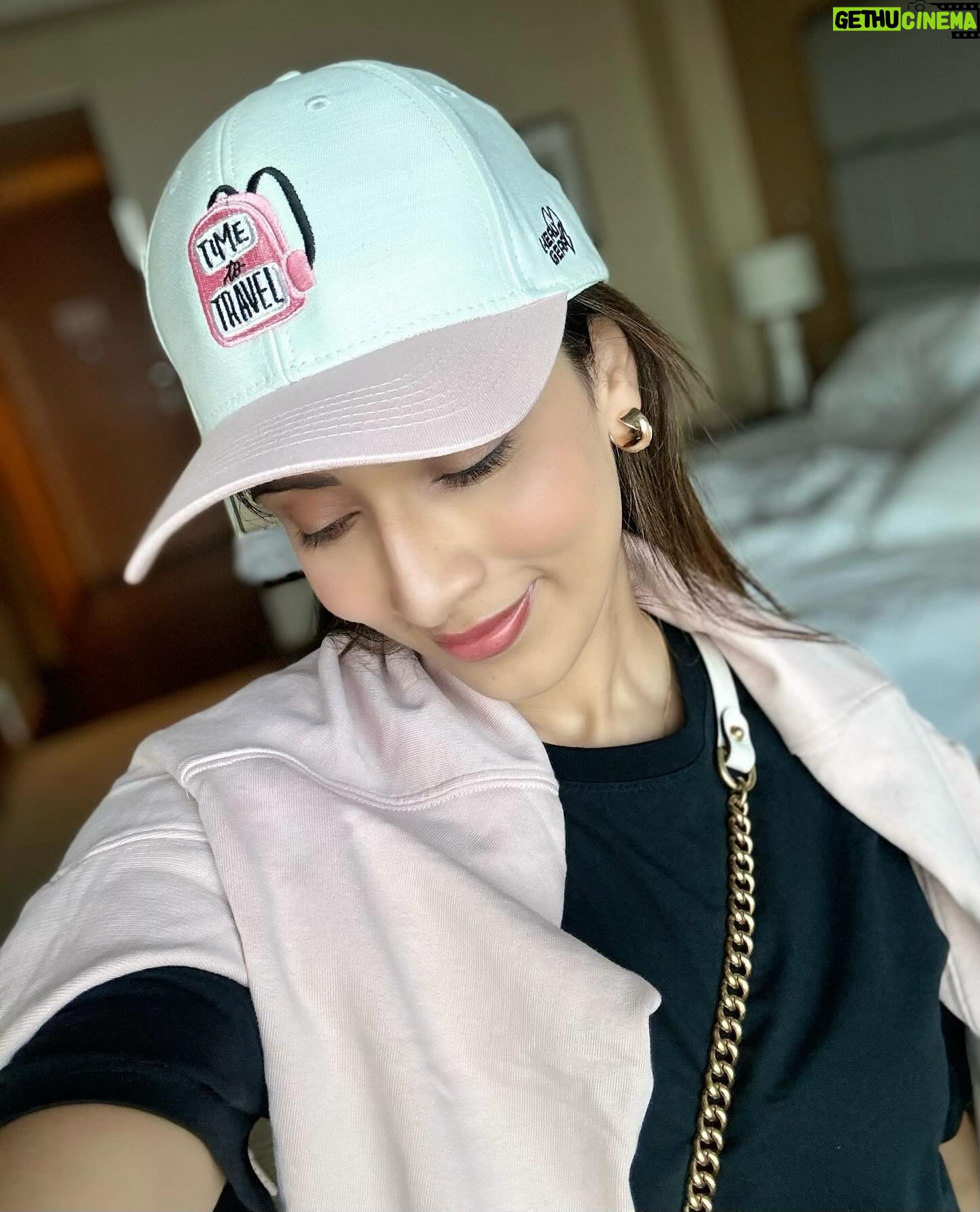 Bidya Sinha Saha Mim Instagram - Time to travel 🧳🧭😁