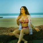 Khushali Kumar Instagram - A bit of pink and polka dots can never go wrong.  A happy feel & trend you’ll see a lot this summer ☀️🩷🏖️
 #SummerIsHere #PolkaDot #Fashion