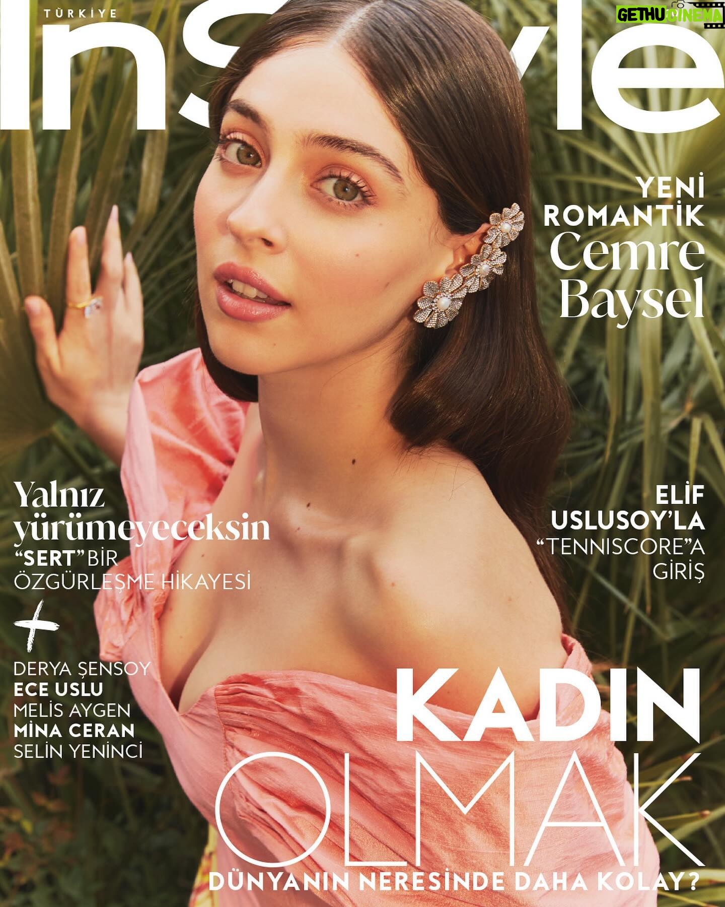 Cemre Baysel Instagram - Nisan sayımızın başrolünde, sıra dışı güzelliği ve hayallerini gerçeğe dönüştürebilme gücüyle Cemre Baysel var. InStyle Nisan, çok yakında tüm dijital platformlarda ve bayilerde!
@cemrebaysel
Yayın Direktörü: @isiksimsek
Röportaj: @eylulsolakoglu
Fotoğraf: @emreyozcan
Styling: @nazlikayran
Styling Asistanları: @ekinsuoktar, @nazlicgundogdu
Saç: @ibrahimzengin | @no21istanbul
Makyaj: @hamiyetakpinar
Saç Asistanı: @hairbyenesucar
Makyaj Asistanı: @h.senaarslan
Fotoğraf Asistanları: @muraterdoganph, @erenkaia, @aycaayazzz
Prodüksiyon: @ebrudoner
Mekan: @fssultanahmet
@mehtapelaidi bluz.
@begumkhan ear cuff ve yüzükler.
@zimmermann etek, @beymen.
#InstyleTurkiye #InstyleTurkish #CemreBaysel #YeniRomantik