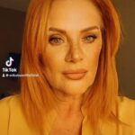 Erika Buenfil Instagram – Y así 👩🏻‍🦰