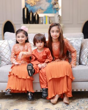 Wawa Zainal Instagram - Selamat hari raya maaf zahir batin❤️korang tema apa tu??