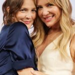 Jessica Capshaw Instagram - @jessicacapshaw announces that she’s starting a new podcast with her @greysabc co-star @camillaluddington! 🚨 Tune in THURSDAY for more!