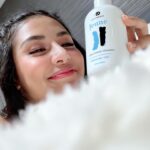 Sanya Lopez Instagram - I can’t lie! Jeune is my favorite..😍 So gentle and now the efficacy of this product has been improved even better because of niacinamide and cica extract that makes my face softer, moisturized and so smooth. 🥹💕