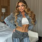 Mandy Rose Instagram – Day 1 💙

Make up @annakordash 
Hair @hairby_olamira 
Outfit @prettylittlething 
@bigeventny 

#wrestlecon #mania #mandysacs #philly #mandy #wrestlemania