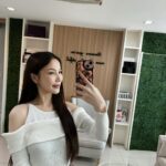 Worranit Thawornwong Instagram - แวะมาทำสวยที่คลีนิค @medice_clinic ค่ะ 😹💕
ใครมีปัญหาเรื่องใด มาปรึกษาพี่หมออุ้มได้ฮะ @aum_s