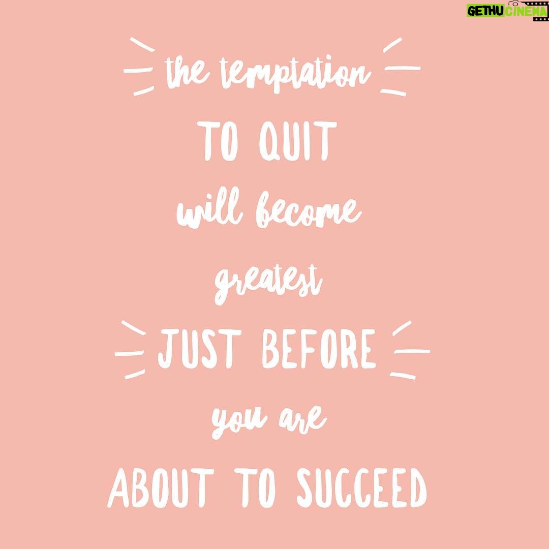 Jessica Capshaw Instagram - Pretty much sums up my relationship with working out...
π₯πͺπΌπ₯πͺπΌπ₯πͺπΌπ₯