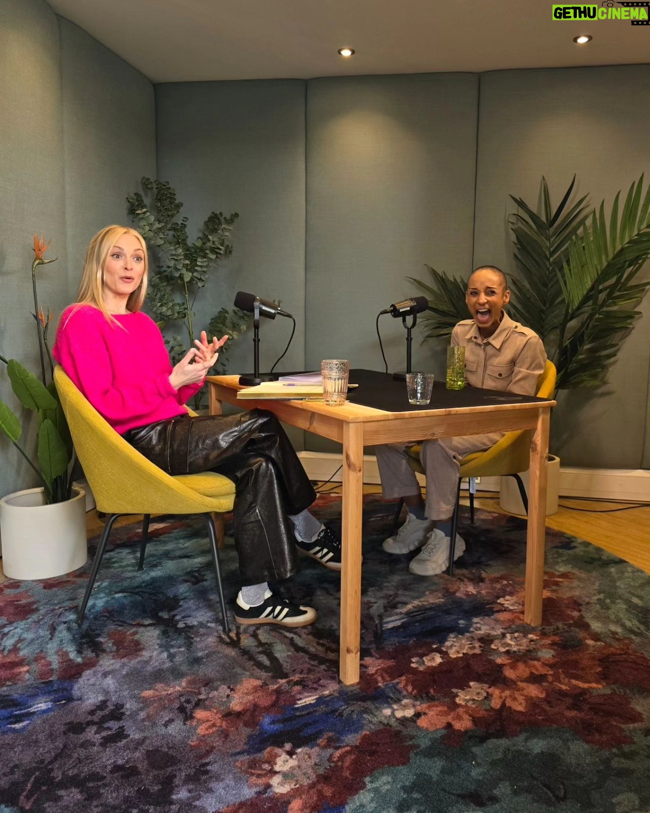 Fearne Cotton Instagram - What a woman. What a mindset.
On this weeks @happyplaceofficial podcast @adeleroberts shares how she mentally and physically navigated bowel cancer and trained for a marathon post surgery with a stoma. Two extremely mentally taxing and physically demanding experiences. Adele talks about the last few years with a beautiful rawness that gave way to tears and laughter in this chat. Her mindset and outlook has made me think a lot and has helped push me out of my own comfort zones.
If you need a boost today, this is the chat for you.
Adele, you are simply amazing. π