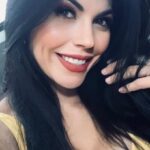 África Zavala Instagram - @afri_zavala regresa a los melodramas con @papas.por_conveniencia bajo la producción de @rosyocampooficial La actriz en exclusiva habló de este nuevo proyecto televisivo y del momento personal que atraviesa. @programahoy #periodismo #espectaculos #alaire #television #exclusiva #periodismo