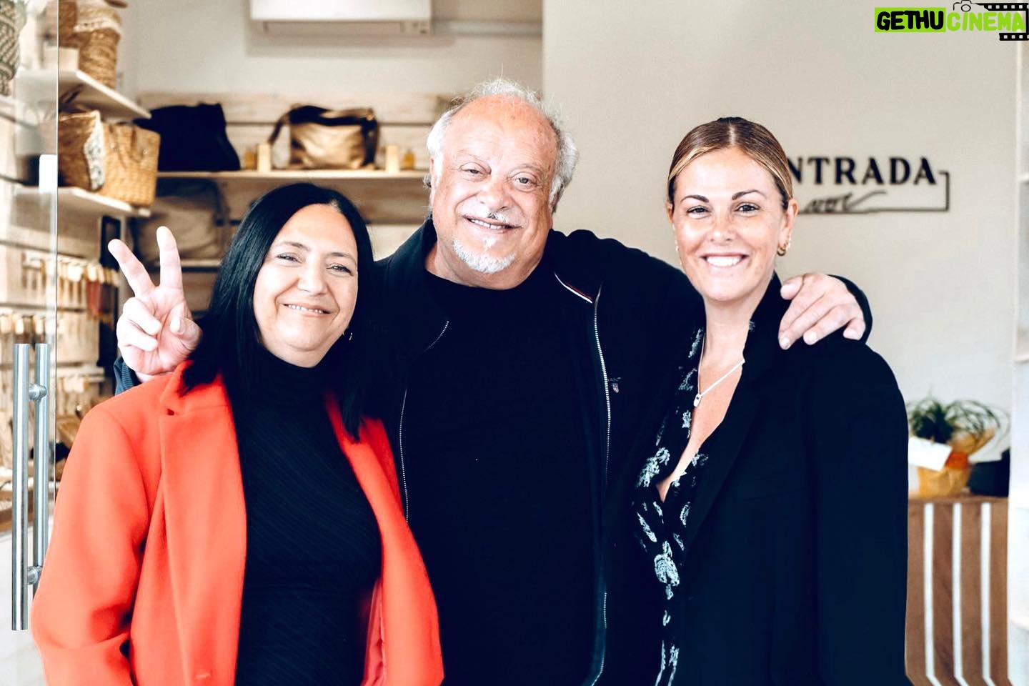 Vanessa Incontrada Instagram - In bocca al lupo Babbo e Beatrice per questa vostra nuova avventura .. INCONTRADA PERVOI . @incontradapervoi @fincontrada @be__a__creative @relax.communication @elena.bruciaferri