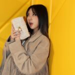 Lee Young-ji Instagram - 리즈님은 국밥이 좋다고 하셨다
은비언니는 내가 좋다고 했고

그럼 나는 코치가 좋은걸로 하련다
오늘의 일기 끝

@coach 
#couragetobereal #coachny #coachkorea #코치성수팝업 #코치퀼팅태비