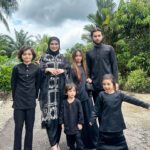 Wawa Zainal Instagram – Raya ke2 . Team black hadir