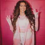 Tori Kelly Instagram - thank u ventura   sacramento !!! ♡⁎⁺˳✧༚
what an incredible way to kick off this 1st leg of tour!! ☁️