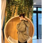 Nozomi Sasaki Instagram - .
雨と風が凄い中、
事務所に到着☔️
風も通さない撥水加工のジャケット着て🧥
パンツは今期の新作✨

夜は寒いみたいなので暖かい格好で外出してくださいね☺️
@intimite_onemile