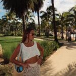 Stéphanie Durant Instagram - Mauritius uniform 🐚🏝️☀️🧡