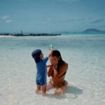 Stéphanie Durant Instagram - Memories last forever 🤍

J’adore cette série de photo 🥹 Vous préférez laquelle ?