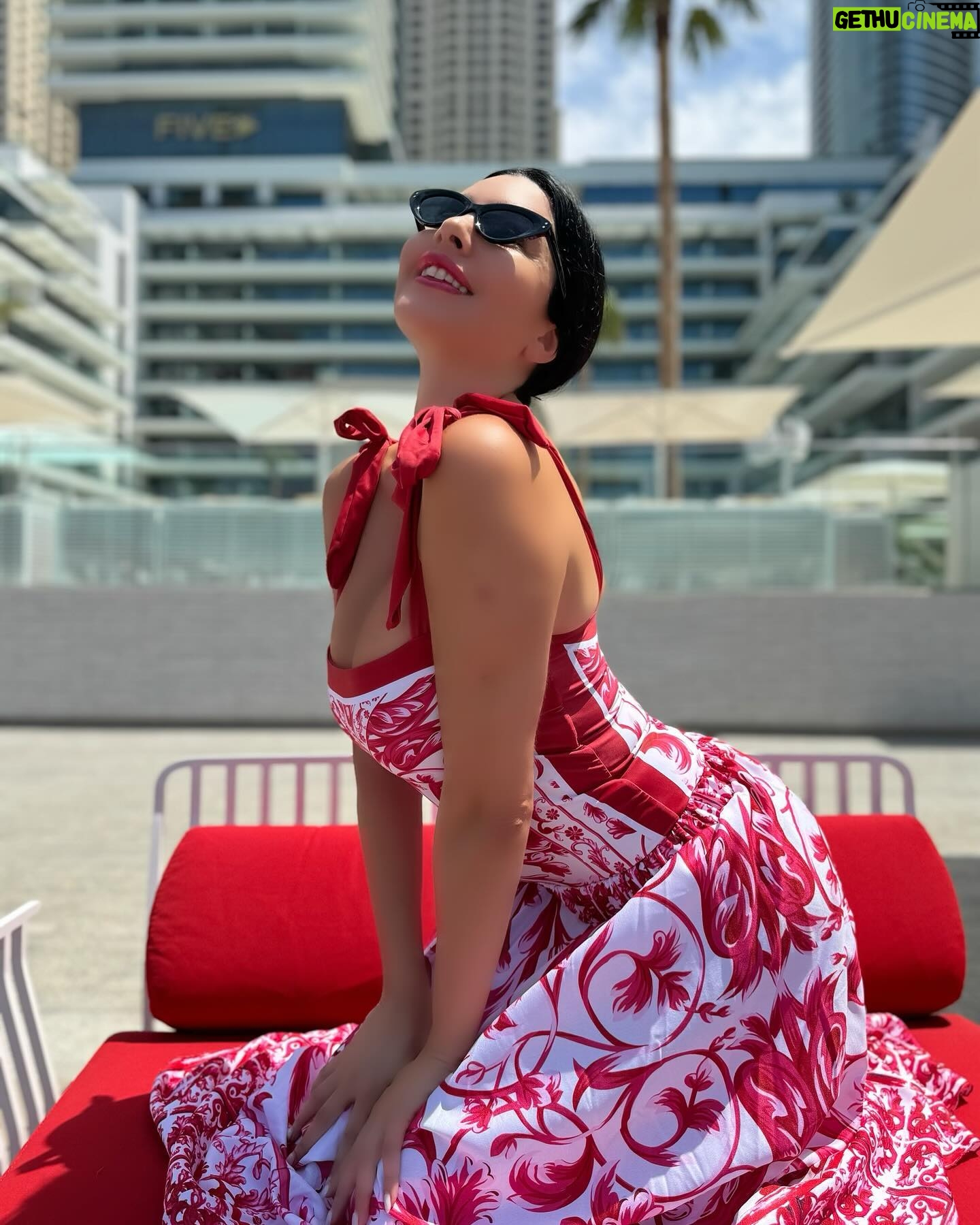 Lamitta Frangieh Instagram - Une Cerise 🍒 outfit @vioye_us
.
.
#red #redswumsuit #spring #swimwearfashion #dubai #lamittafrangieh #mom#model #lifestyle