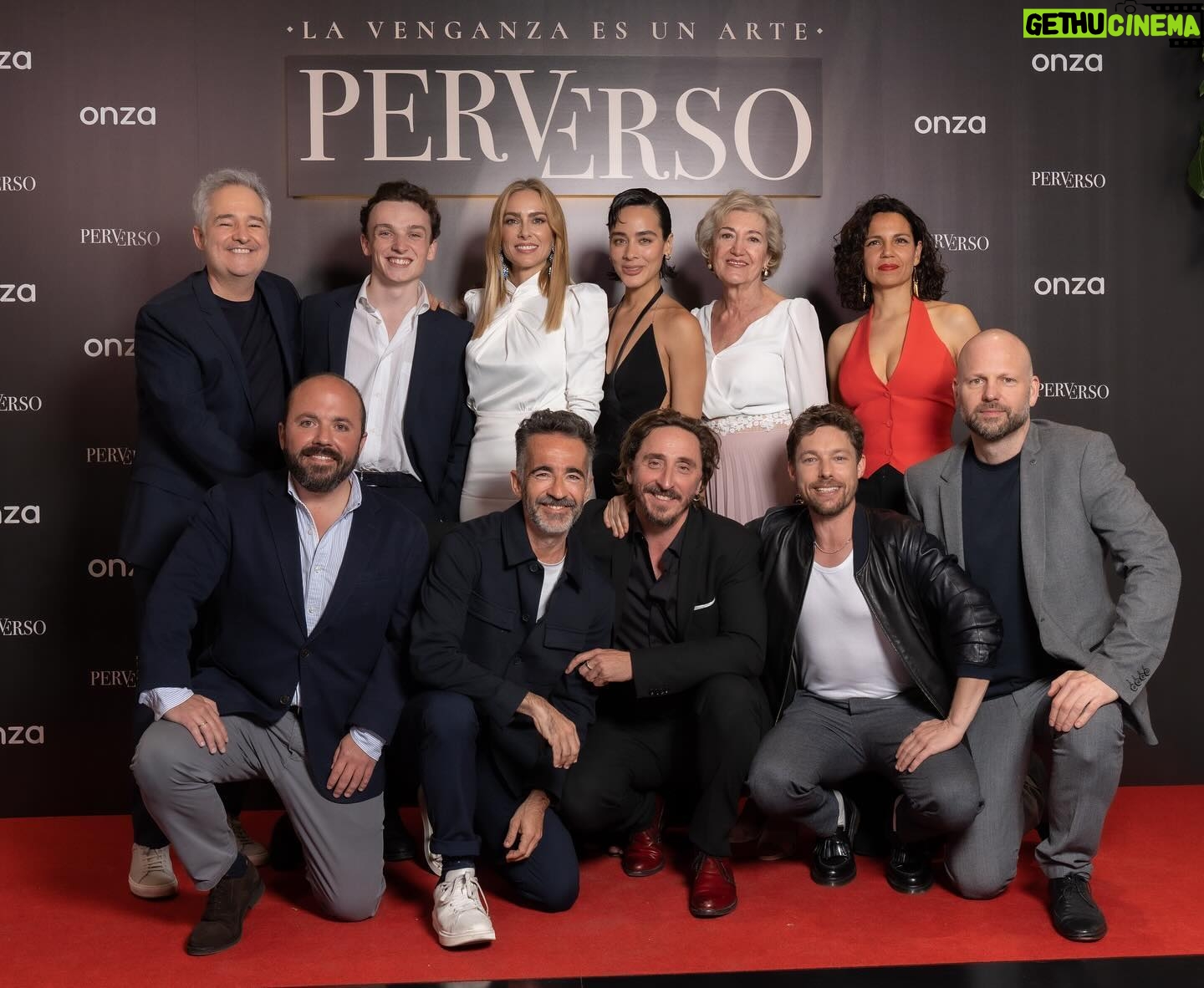 Esmeralda Pimentel Instagram - PERVERSO
19 de abril por @primevideoes
Honor infinito ser parte de este proyecto!
Gracias a todo el equipo delante y detrás de cámaras por su excelencia y dedicación en cada parte del proceso. 💖
¡Este viaje es nuestro!
@onza.tv
@serieperverso