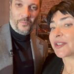 Lolita Milyavskaya Instagram - А вот я и с живым классиком, Александром Цыпкиным @alexander_tsypkin✌️🙏 Сняли передачу о книжных предпочтениях, и напросилась на его спектакли✌️👏👻