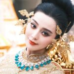 Fan Bingbing Instagram - Hello Thailand! ✨ Sending warm wishes for a blessed and joyful Songkran! 🌟💐🥰