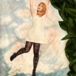 Clara Galle Instagram - The world can be amazing when you’re slightly strange. 🦆
@lemile , I’m on cloud nine, there’s magic in this! Thanks💚🫧

Team:
@cramtalent 
Photographer: @leire.cavia
Retouch: @sara.ivars
Art direction: @dysomnia.studio
Stylist: @stylistbymendi
Set Designer: @luchocampos_ and @dysomnia.studio Muah: @pablomaciasr by @armanibeauty 
Photo assistant: @david_valor_ and @byevaespinoza 
Muah assistant: @tuka.mua
Set assistant: @delfinacomoeldelfin
Stylist assistant: @mariagadez and @v.ttina