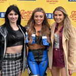 Mandy Rose Instagram - Day 2 💙🙏🏻🥰 Big thanks to all my amazing fans for coming out to see me … MISS YALL 🥹 

@bigeventny @officialwrestlecon @thetailgoat @jimmysseafood 

MU @annakordash 
Hair @senadakxo 
Outfit @egoofficial 
Stylist @styledbylmc 
Lashes @lushmobilebeauty 
Extensions @saltylockshairext 
📹 @josephashepherd @uphighllc