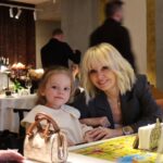 Valeriya Instagram – Чудесный семейный вечер. @prigozhin_iosif @arseniy_shulgin @madamgalina27 @al_vi_sm