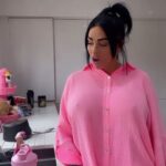 Katie Price Instagram – Feeling rejuvenated since using @rejuven8beautyco collagen. I’d only recommend products I love and genuinely use and I already feel 10 years younger 😂😂
In all seriousness collagen is very important to supplement on for women 25 years and over and has so many proven benefits such as improving hair, skin and nails and bone joints. Decreases joint pain. It’s great for skin elasticity and hydration too! If you don’t believe me I urge you to do your own research. Rejuven8 products are the best I’ve tried their products contain 26g collagen and 24g protein per serving which is amazing, the taste is amazing literally like drinking a fruity drink the tropical one is like a mocktail 😍💕 if you order at rejuven8beauty.com using code KATIEP you can get a free shaker (add to cart) with any collagen tub you purchase (From only £17.99) 😬. Ladies please keep me posted on your results I now use these products religiously every day as it’s so important to supplement on 💕 #AD #collagen #rejuven8 #beauty #beautywithin