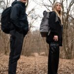Julia Beautx Instagram - Angst ist unser bester Begleiter in der neuen Folge. Oder sind es doch ein kleines, gruseliges Mädchen und ein verschwundener Hirte? Oder Aliens? 🫣
	
#juliavsjoey #juliabeautx #joeysjungle