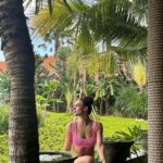 Rabia Soytürk Instagram - 🕶️🌸🌺👙🎀