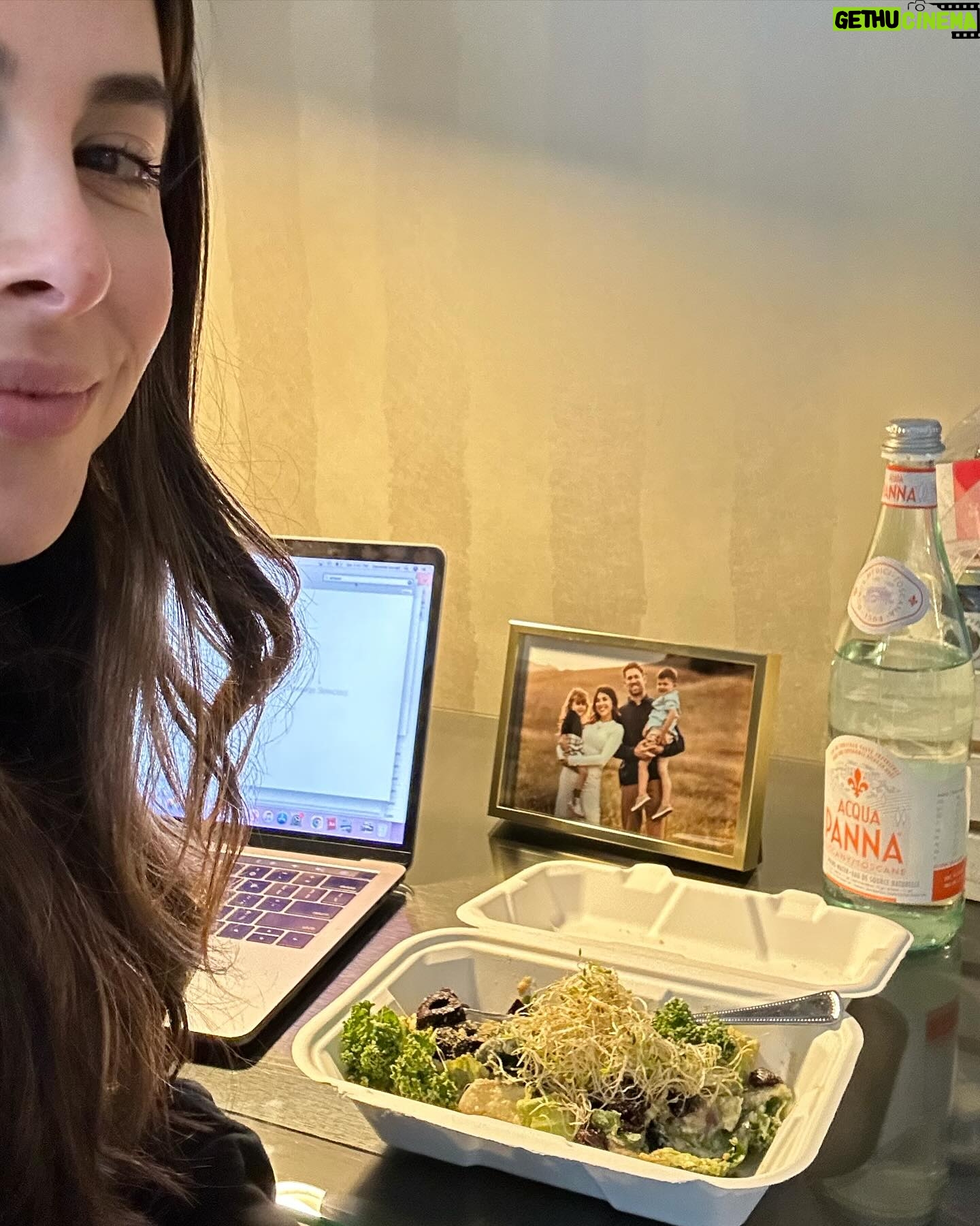Daniella Monet Instagram - Wrapped Friday, Saturday morning, and coasted into a beautiful weekend full of FaceTimes, perfect weather and some errands. It’s so fun to be tourist in a pretty city 🫶🏼 Andrew said he’d move here…