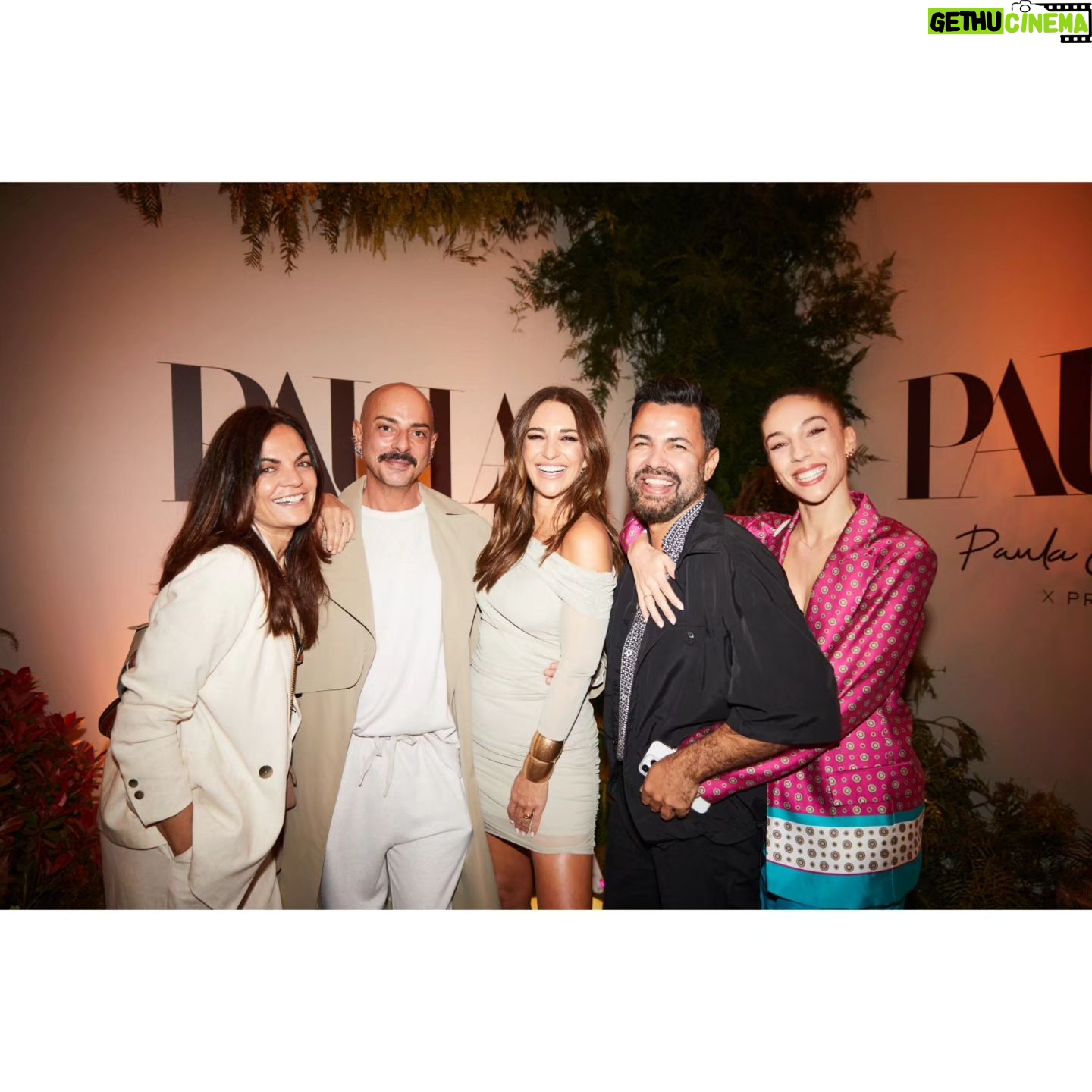 Paula Echevarría Instagram - Ayer fui MUY feliz!
Gracias a mi team de @primarkpr.es, a mis incondicionales, a todos mis amigos y a todos los que vinisteis a celebrar conmigo la salida de mi nueva colección #PauEcheXPrimark
Y gracias a tod@s por vuestros comentarios y haber hecho que la salida de la colección haya sido un éxito! ♥️♥️♥️♥️
Fotos @leticiadiazdelamorena