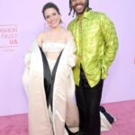 Sophia Bush Instagram - To watch your friend get his flowers is the definition of magic. So proud of you @charlienchargie 🤍 @harbison.studio is everything. You are everything. Thank you for the beauty you put into the world, and the ethos with which you do it. I love wearing your art. And I love love love you. Congratulations!

Thank you @fashiontrustus for all you do for young and emerging design talent. The world needs more art, especially in times of strife. And the artists need our support so that they may tell their stories. So many more will flourish because of you 🤍✨🚀