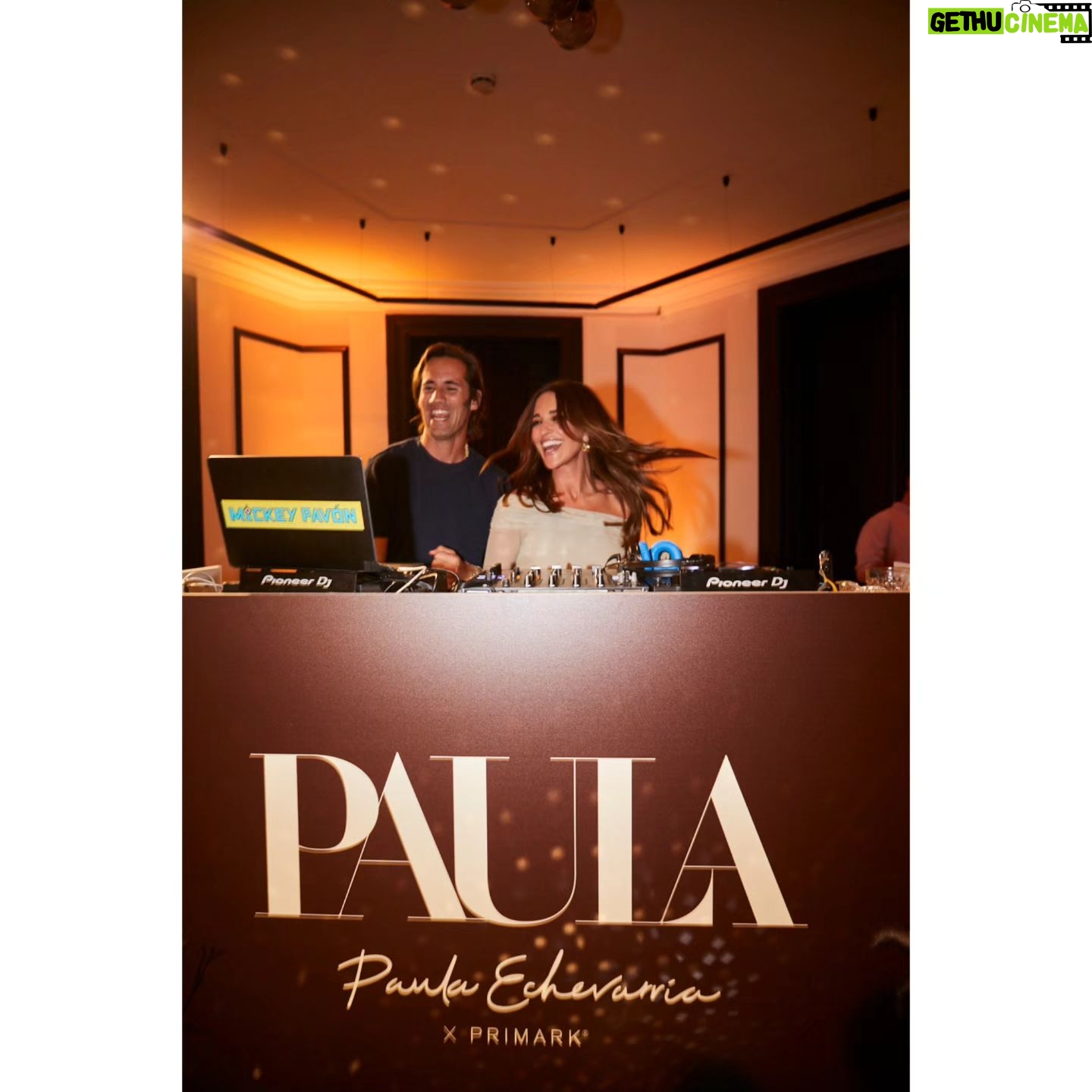 Paula Echevarría Instagram - Ayer fui MUY feliz!
Gracias a mi team de @primarkpr.es, a mis incondicionales, a todos mis amigos y a todos los que vinisteis a celebrar conmigo la salida de mi nueva colección #PauEcheXPrimark
Y gracias a tod@s por vuestros comentarios y haber hecho que la salida de la colección haya sido un éxito! ♥️♥️♥️♥️
Fotos @leticiadiazdelamorena