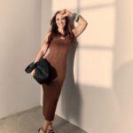 Paula Echevarría Instagram - @pau_eche is back with a brand new summer style edit! Featuring dresses, smart co-ords, relaxed tailoring and loungewear, to take you from day-to-night, this season and beyond 🤍 

🛍️ Available to Click   Collect in selected UK stores or check stock in your local store

Paula vuelve con una nueva colección para este verano. Vestidos, conjuntos sofisticados, traje de tres piezas y ropa deportiva que te llevarán del día a la noche, esta temporada y muchas más.
 
Disponible para recoger en tiendas seleccionadas del Reino Unido o consultar disponibilidad en tu tienda más cercana.

#PaulaEchevarriaXPrimark