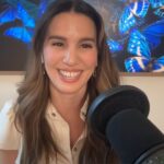 Mayim Bialik Instagram - 🚨EXCLUSIVE REACTIONS: Mayim, Jenna von Oy (@jennavonoy), and Christy Carlson Romano (@thechristycarlsonromano) dive deep into the explosive QUIET ON SET documentary, from the heartbreaking abuse exposed by some of their peers, to their own firsthand accounts of the pressures they faced as child actors.

Mayim, Christy, and Jenna reflect on how the model for kids’ tv made child actors particularly vulnerable, the dangers of children working in the high pressure entertainment industry, the trauma-bonding nature watching the doc has had for their peer community, whether the system can truly be reformed, and ways to effectively pivot the conversation from sensationalistic gossip to promoting real change in the industry.

Christy reveals why she has currently chosen NOT to watch the documentary, breaks down her reservations about the exploitative nature of “trauma tourists,” and explains more about the important advocacy work organizations like the Looking Ahead program (@alifeinthearts) are doing to connect child actors and their families with essential resources.

THEY ALSO DISCUSS 🌟:

- The dangers of dangling fame in front of child actors
- The role parents have to play, even if a studio tries to remove them
- The importance of teaching children to use their voices
- The crucial need for female representation and trauma-informed care in the entertainment industry

This episode is a must-listen, from revealing the dark side of how the entertainment millions love was actually made, to the exploration of what we can all do to ensure the safety of children everywhere. 💫

Want to see the complete episode? Click the ▶️ link in our bio. 🧠💥 #bialikbreakdown #quietonset 

#mayimbialik #mentalhealthpodcast #mindfulnesspodcast#mentalwellnesspodcast #mentalhealthawareness#mentalhealthmatters #mentalhealthjourney #endthestigma