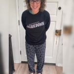 Mayim Bialik Instagram – Big thanks to Sasquatch Sunset for these awesome new kicks that just arrived! Maybe I’ll wear these to see the movie?? 👀 In select theaters April 12. Nationwide April 19. 🍿 🎥

#SASQUATCHSUNSET #SASQUATCHSOUNDSCAPE
@sasquatchsunset @bleeckerstfilms