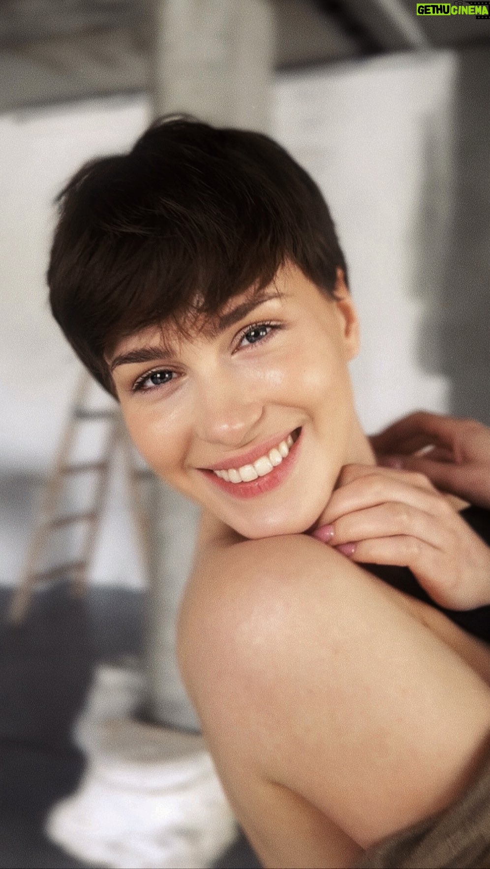 Anna-Maria Sieklucka Instagram - jednak do 4 razy sztuka π @anna_maria.sieklucka π§π»ββοΈπ«Άπ»