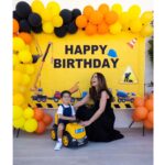 Paula Echevarría Instagram - Ayer celebramos los 3 años del personajillo que nos vuelve a todos locos!
Ojalá te vea siempre disfrutar así mi amor! Que felicidad!!!

@sergioacostaglez gracias por captar todos los momentos más bonitos de la fiesta! Eres el mejor!!! 🧡