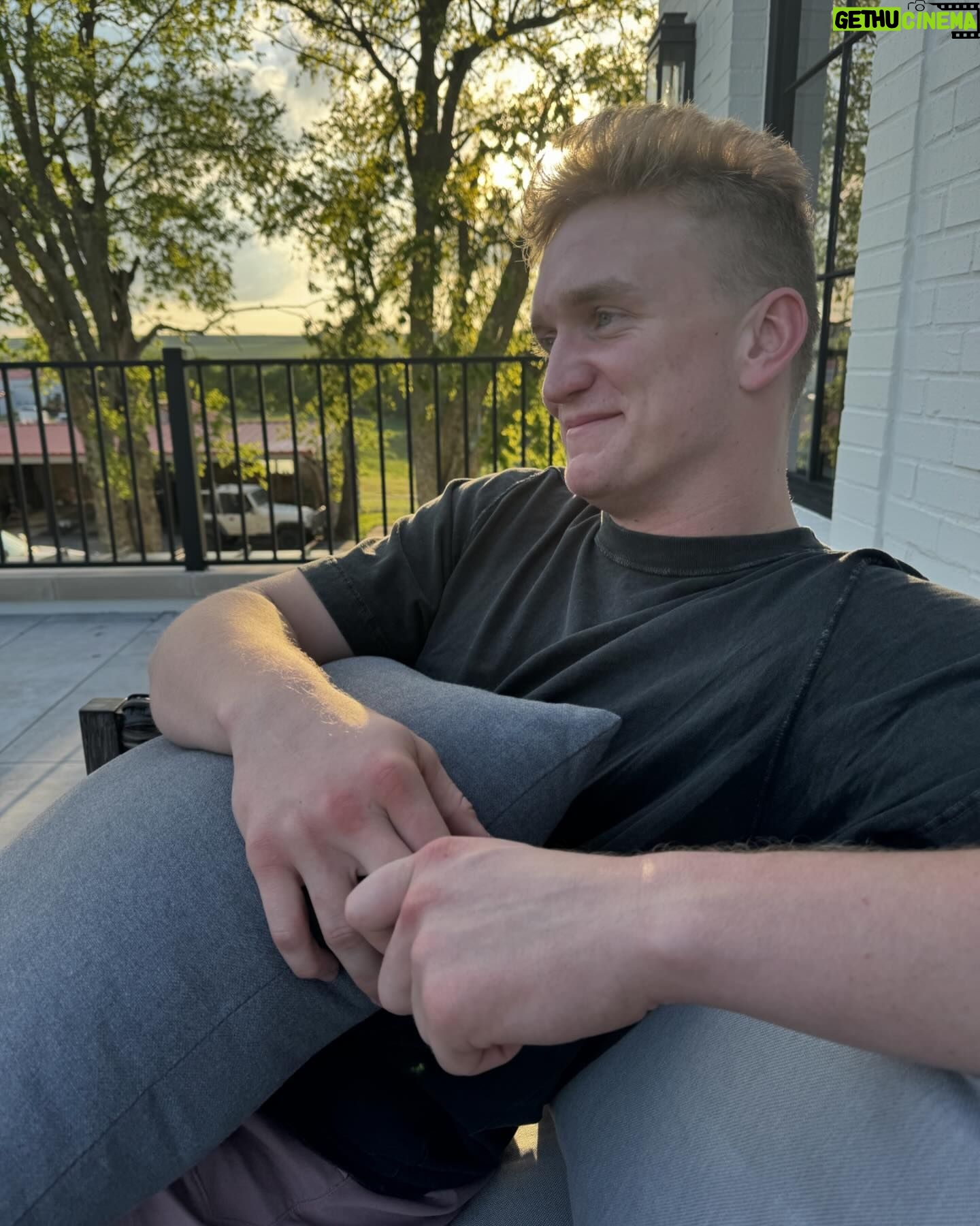 Ree Drummond Instagram - It was so great to have my son Woody Harrelson home for a couple of days. He’s headed back to OSU for his last week of classes and his finals. Go get ‘em, Woody!!
