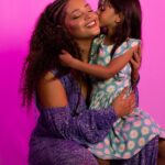 Juliana Alves Instagram - Minha alegria cotidiana. 
💕🔋
Eu sempre volto pra ela. 
Ela está sempre em mim. 

#maternidade #maefilha #mamae