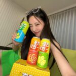 Hyomin Instagram - 그렇게 됐습니다...! 효민사와 1M 달성 축 ͙ᐟ 🥳 ͙ ⃰ ⋆