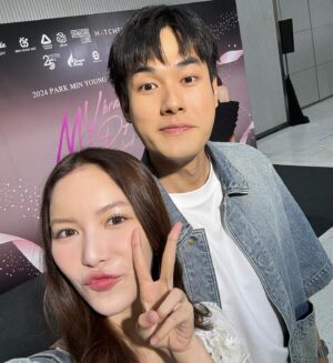 Worranit Thawornwong Instagram - มาเชียร์ทีมผู้จัด และ พี่มินยองง🐰💕
รูปสุดท้ายน้ำตาไหลพรากมาก รักเขา @rachel_mypark ❤️🫶🏻🥰

#PARKMINYOUNGinThailand
#MYBRANDNEWDAYinThailand